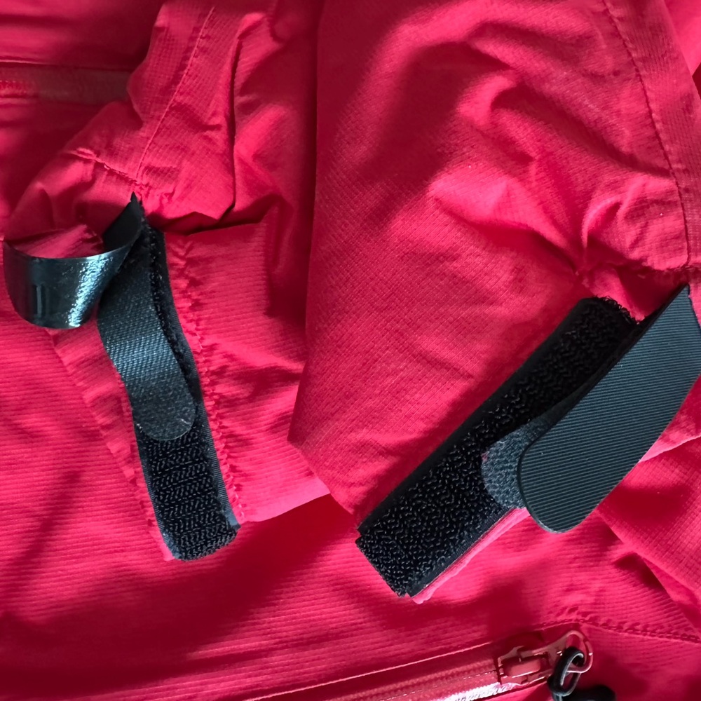 Red Hooded Jacket - Picture 4 of 7